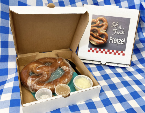 catering-large-soft-pretzel-in-box
